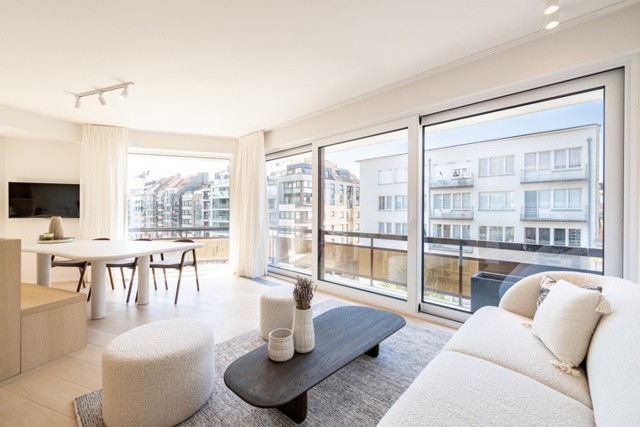 Aangenaam en lichtrijk hoekappartement - Centrum Knokke. 